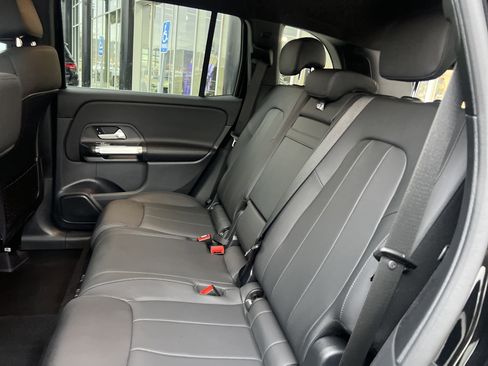 Certified 2025 Mercedes-Benz GLB 250 4MATIC image 24