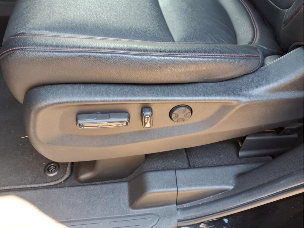 Used 2025 Honda Odyssey Sport-L image 17