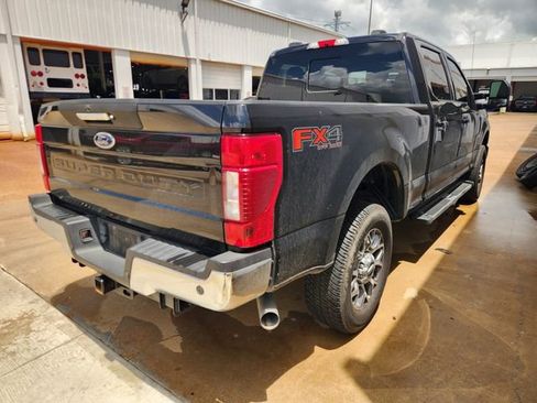 Used 2020 Ford F250 Lariat w/ Lariat Value Package AWD/4WD image 5