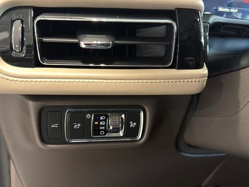 Used 2022 Lincoln Aviator Reserve w/ Equipment Group 201A image 20