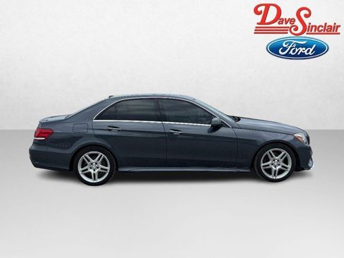 Used 2014 Mercedes-Benz E 350 4MATIC Sedan image 5