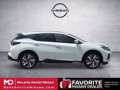 Used 2023 Nissan Murano SL w/ SL Moonroof Package FWD image 6