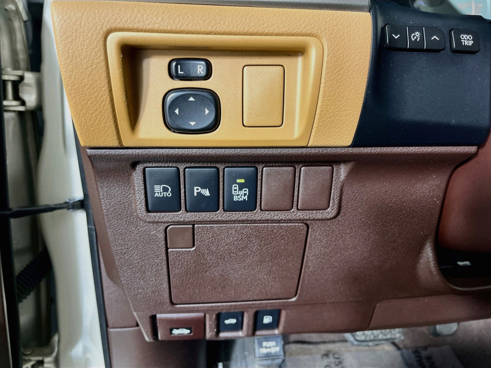 Used 2017 Lexus ES 350 w/ Luxury Package FWD image 13