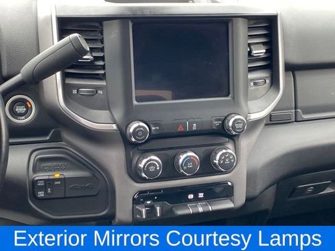 Used 2024 RAM 3500 Big Horn AWD/4WD image 9