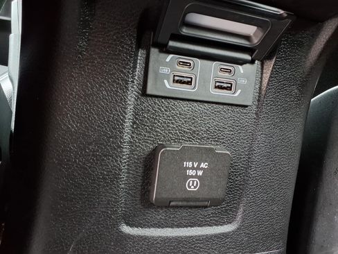 Used 2021 Jeep Wrangler Unlimited Sahara AWD/4WD image 22