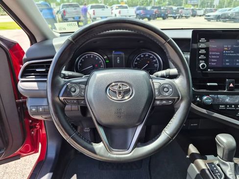 Used 2024 Toyota Camry SE w/ Convenience Package FWD image 30