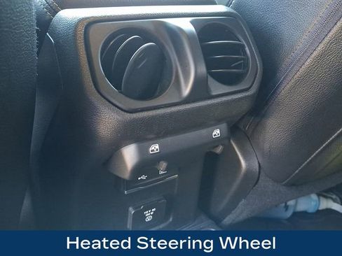 Used 2019 Jeep Wrangler Unlimited Sahara AWD/4WD image 21