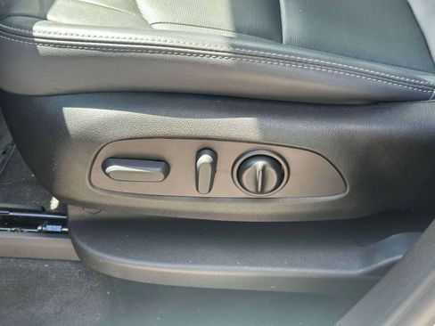 Used 2022 Buick Enclave Essence w/ Experience Buick Package image 21