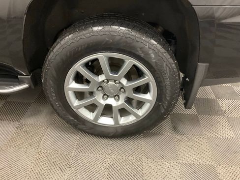 Used 2020 GMC Yukon Denali image 12