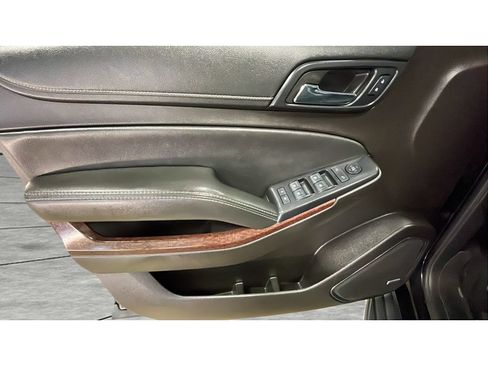 Used 2017 GMC Yukon SLE w/ Convenience Package AWD/4WD image 10