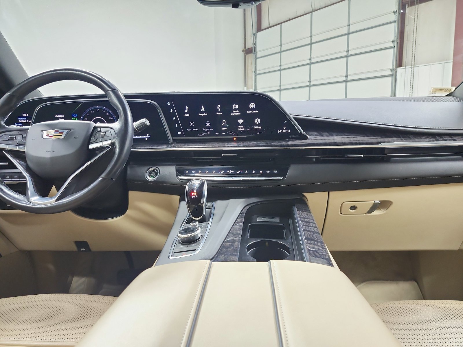 Used 2021 Cadillac Escalade ESV Premium Luxury AWD/4WD image 26