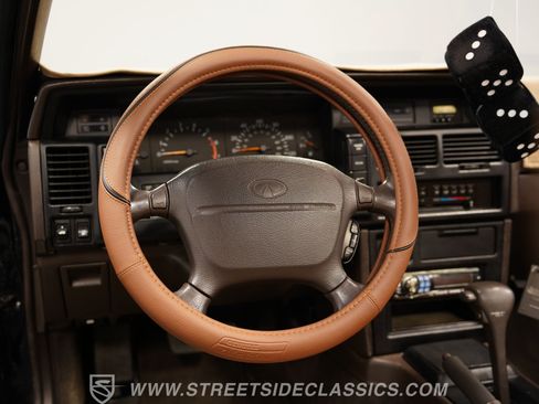 Used 1991 INFINITI M30 Convertible RWD image 39