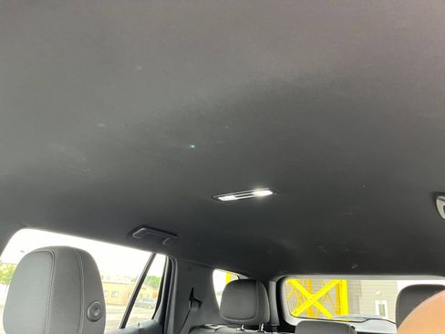Used 2025 Chevrolet Equinox LT FWD image 31