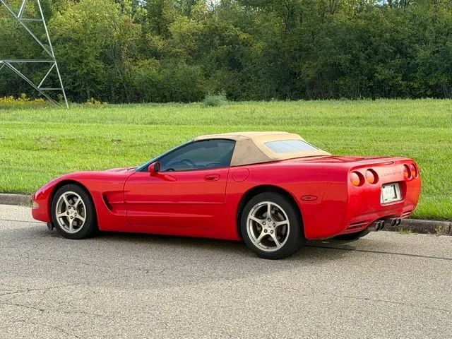 Used 2002 Chevrolet Corvette Convertible w/ Preferred Equipment Group2 RWD image 14