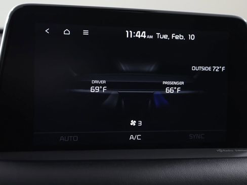 Used 2018 Kia Stinger Premium image 35