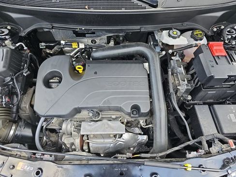 Used 2025 Chevrolet Equinox LT image 30