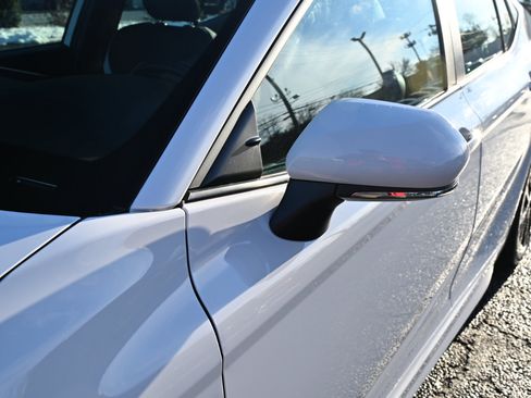 Used 2025 Toyota Camry SE AWD (Natl) image 51