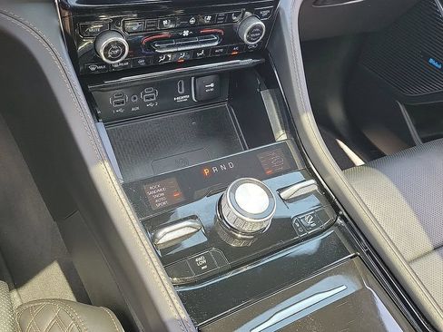 Used 2022 Jeep Grand Cherokee Summit AWD/4WD image 17