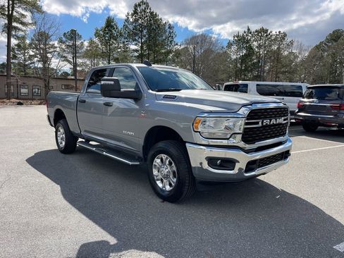 Certified 2024 RAM 2500 Big Horn AWD/4WD image 4