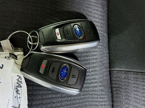 Used 2019 Subaru Ascent Premium image 34