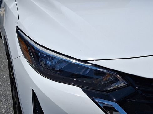 Certified 2025 Nissan Sentra SV FWD image 10