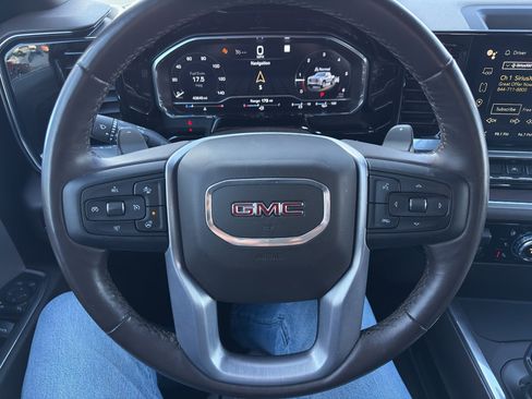 Used 2022 GMC Sierra 1500 SLT w/ SLT Premium Package image 19