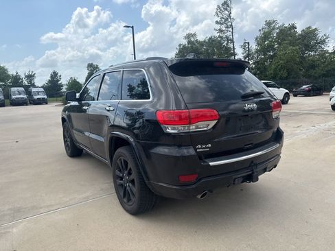 Used 2017 Jeep Grand Cherokee Overland AWD/4WD image 6