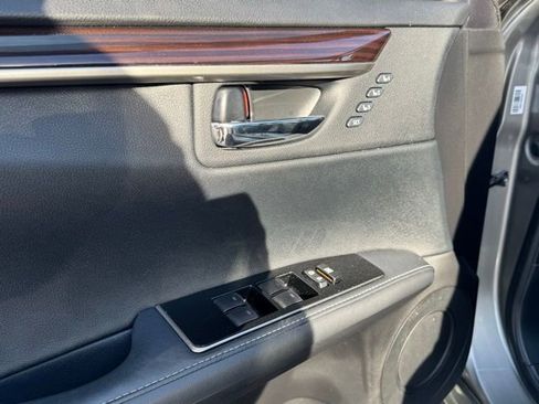 Used 2018 Lexus ES 350 image 11