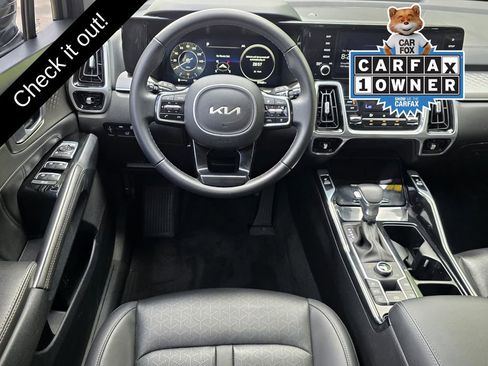 Used 2023 Kia Sorento SX AWD/4WD image 12