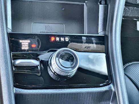 New 2025 Jeep Grand Cherokee Limited w/ Luxury Tech Group II image 22