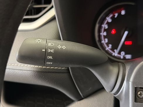 Used 2024 Toyota RAV4 LE AWD/4WD image 38