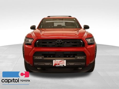 Certified 2025 Toyota 4Runner SR5 AWD/4WD image 7