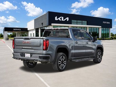 Used 2021 GMC Sierra 1500 AT4 w/ AT4 Premium Package AWD/4WD image 5
