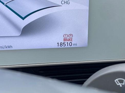 Used 2024 Hyundai Ioniq 5 SEL AWD/4WD image 16