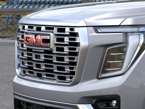 New 2026 GMC Yukon XL Denali w/ Denali Reserve Package AWD/4WD image 13
