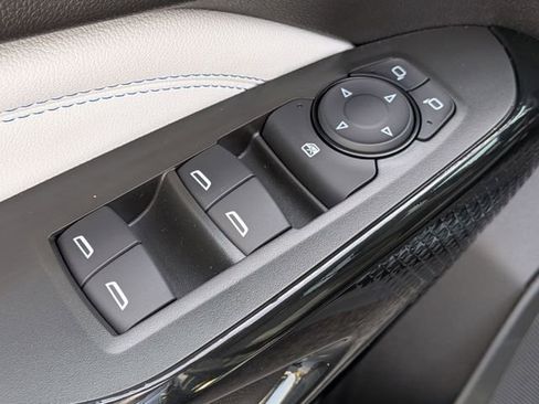 New 2026 Chevrolet Trax LT FWD image 13