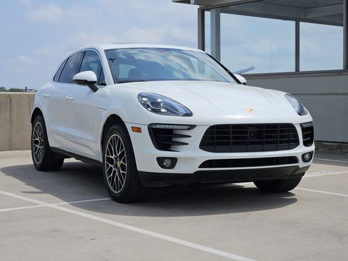 Used 2018 Porsche Macan S image 10