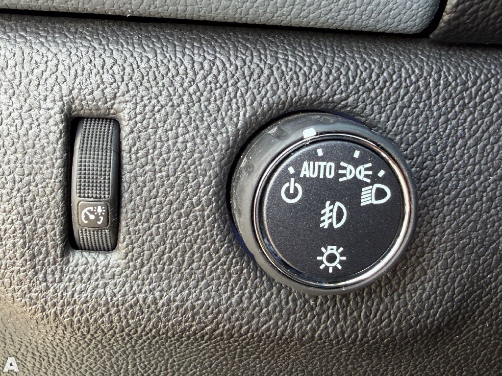 Used 2021 Chevrolet Colorado Z71 RWD image 19