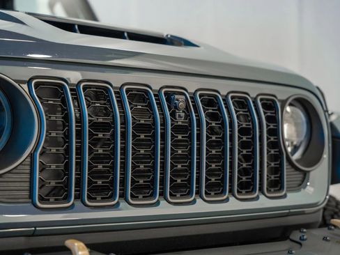 Used 2024 Jeep Wrangler Unlimited Rubicon 392 image 10