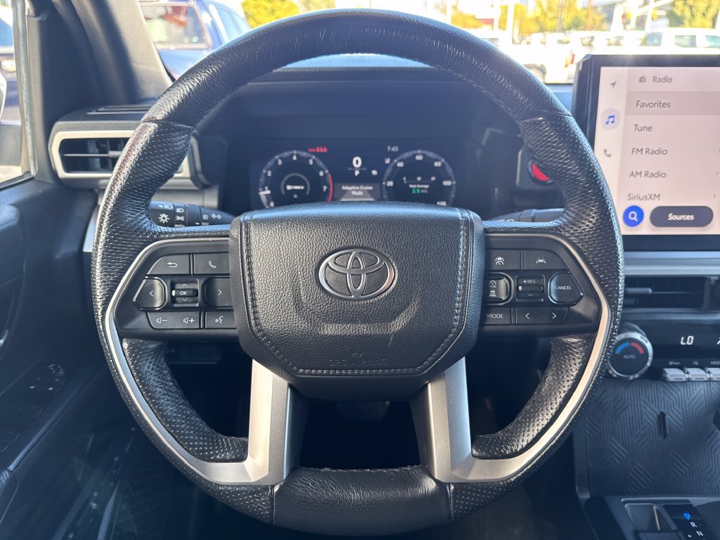 Certified 2025 Toyota Tacoma TRD Off-Road AWD/4WD image 14