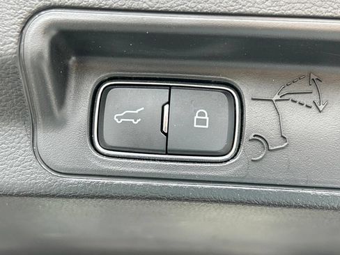 Used 2026 Ford Explorer Platinum RWD image 48
