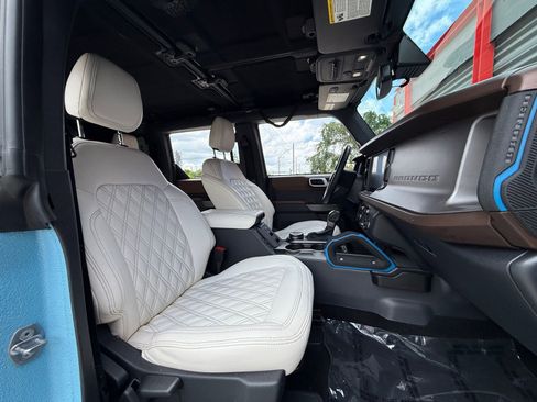 Used 2023 Ford Bronco Outer Banks AWD/4WD image 37