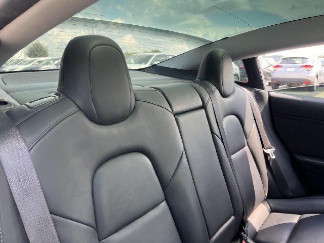 Used 2019 Tesla Model 3 Long Range RWD image 28