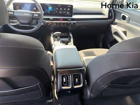 New 2026 Kia Sorento LX FWD image 22
