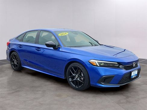 Certified 2024 Honda Civic Sport image 3