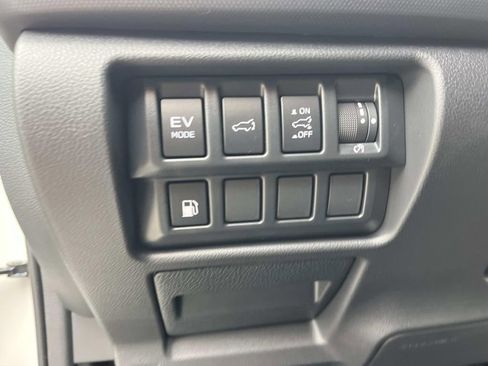 New 2025 Subaru Forester Limited image 26