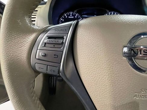 Used 2013 Nissan Altima 2.5 SV w/ 2.5SV Convenience Pkg FWD image 36