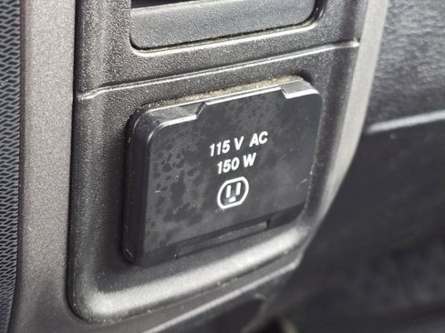 Used 2018 RAM 2500 Power Wagon w/ Leather & Luxury Group image 6