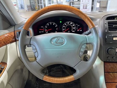 Used 2003 Lexus LS 430 RWD image 14