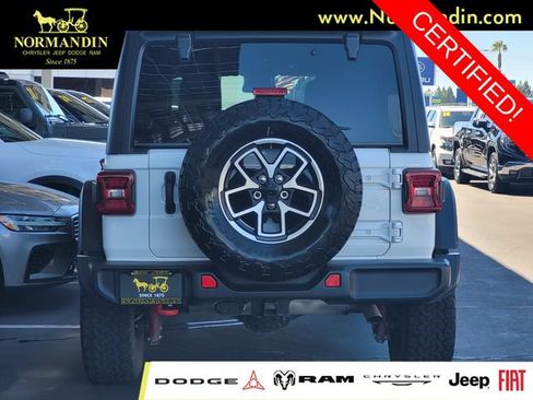 Certified 2025 Jeep Wrangler Unlimited Rubicon AWD/4WD image 5